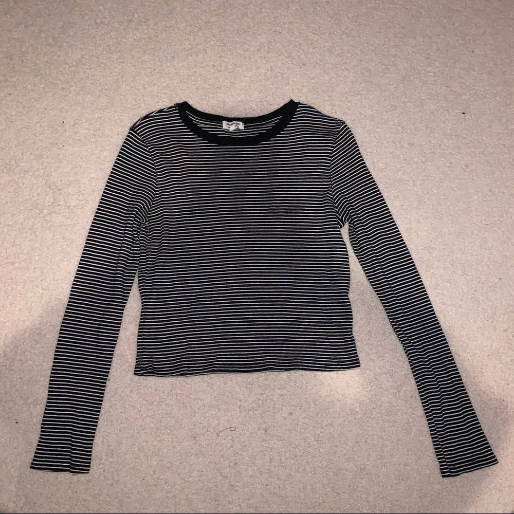 Long sleeve striped crop black and white